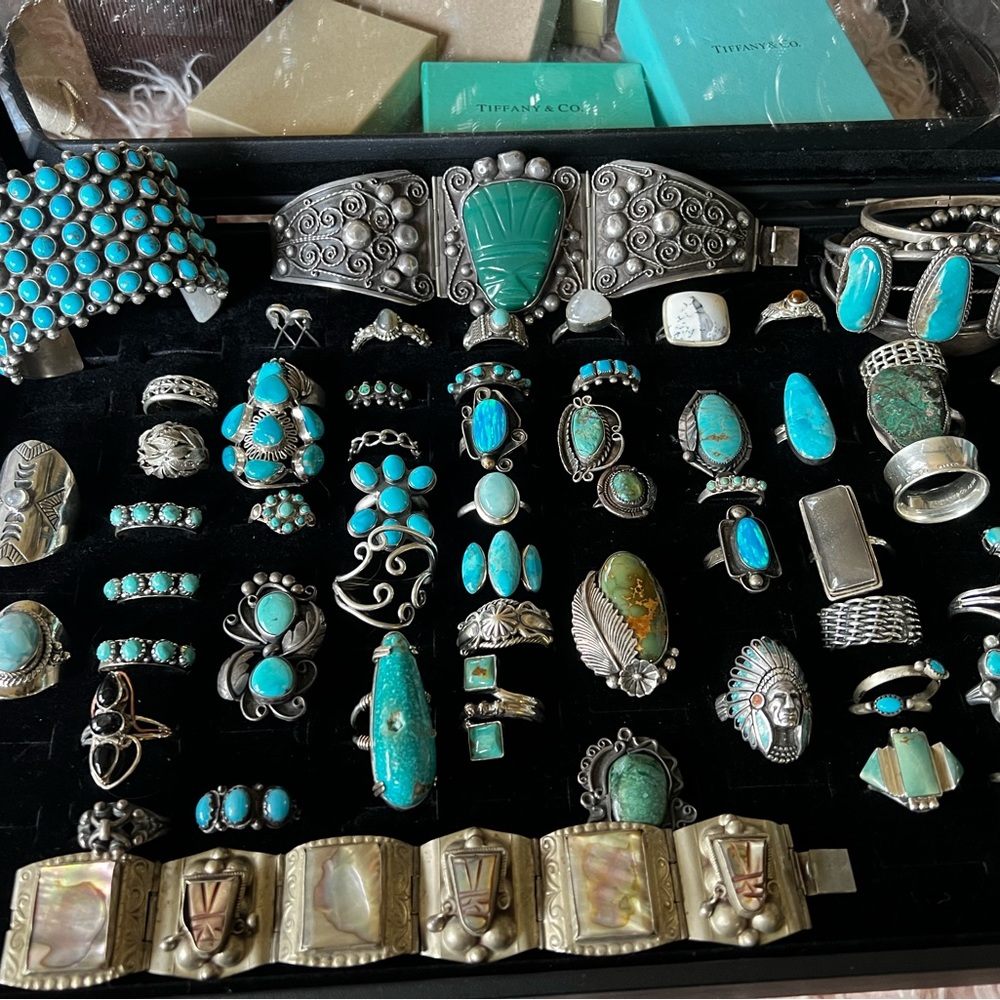 Show? I can deliver if you like & tell me what you want, ♥️ for notification